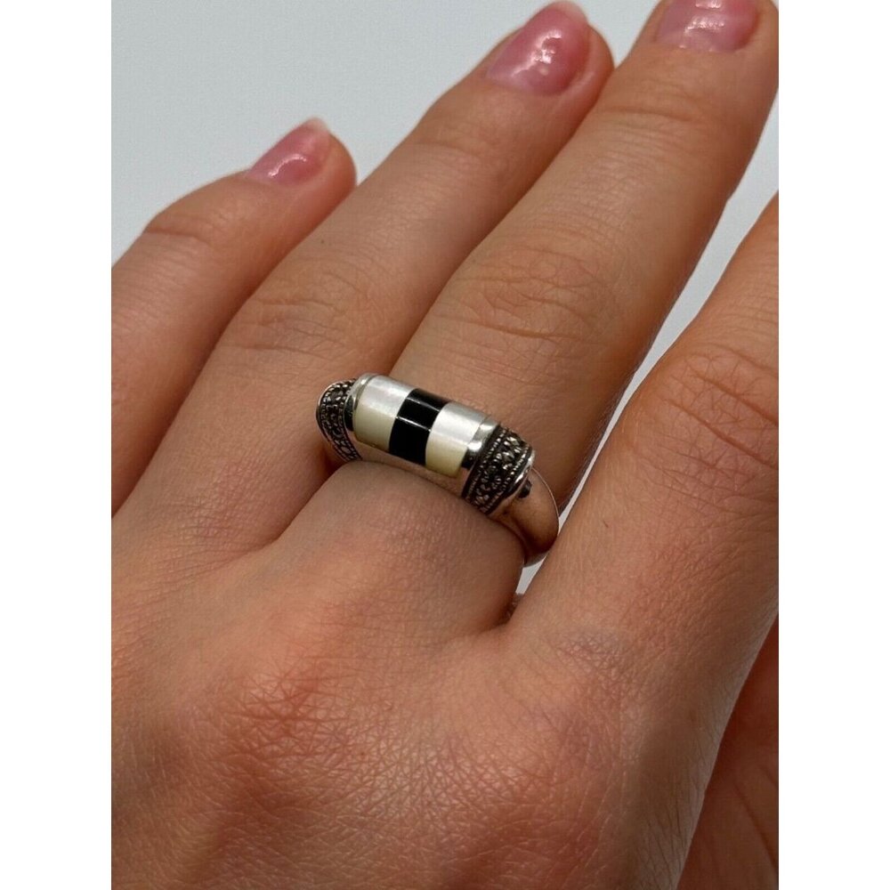 925 STERLING SILVER ABALONE, ENAMEL & MARCASITE RING SIZE 7